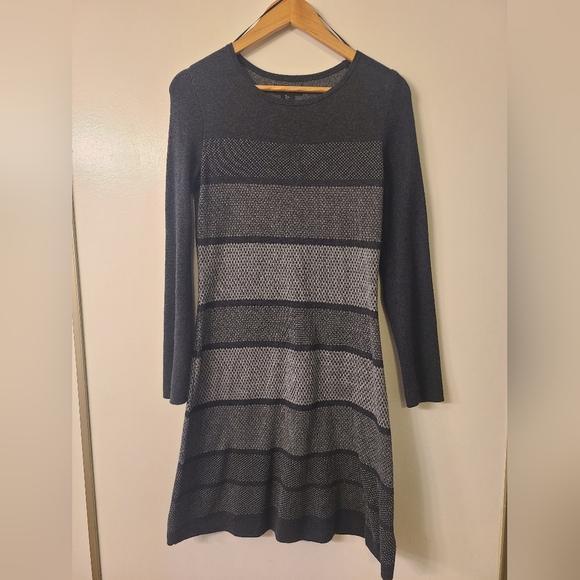 Cynthia Rowley Knit Sweater Dress – Size [SMALL] - Picture 1 of 6